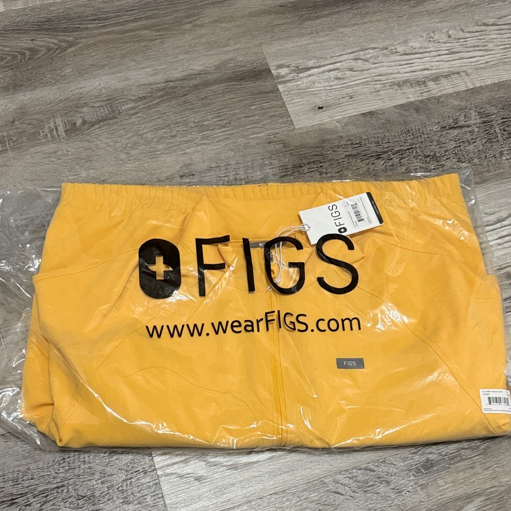 Figs dandelion Sydney scrub jacket small